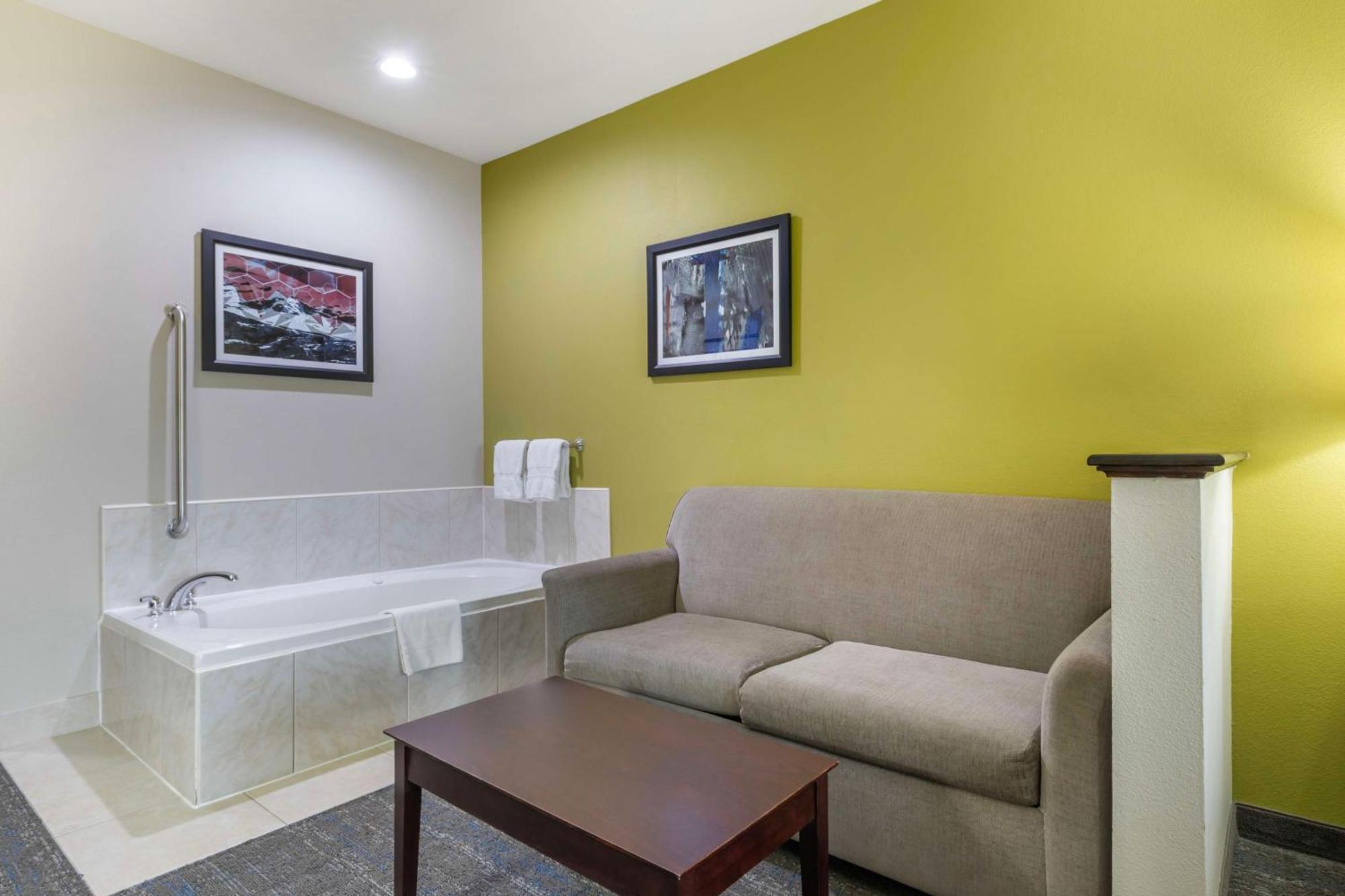 Best Western Plus Mansfield Inn And Suites Екстериор снимка